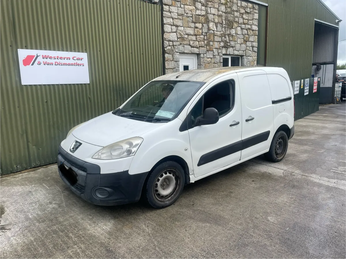 2012 Peugeot partner 1.6 hdi for dismantling