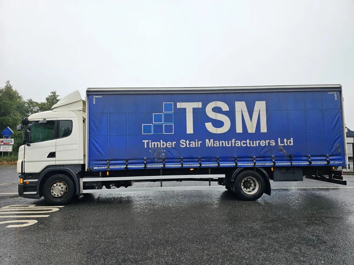 2013 SCANIA G230 Sleeper Cab Curtainsider with 28F - Image 4