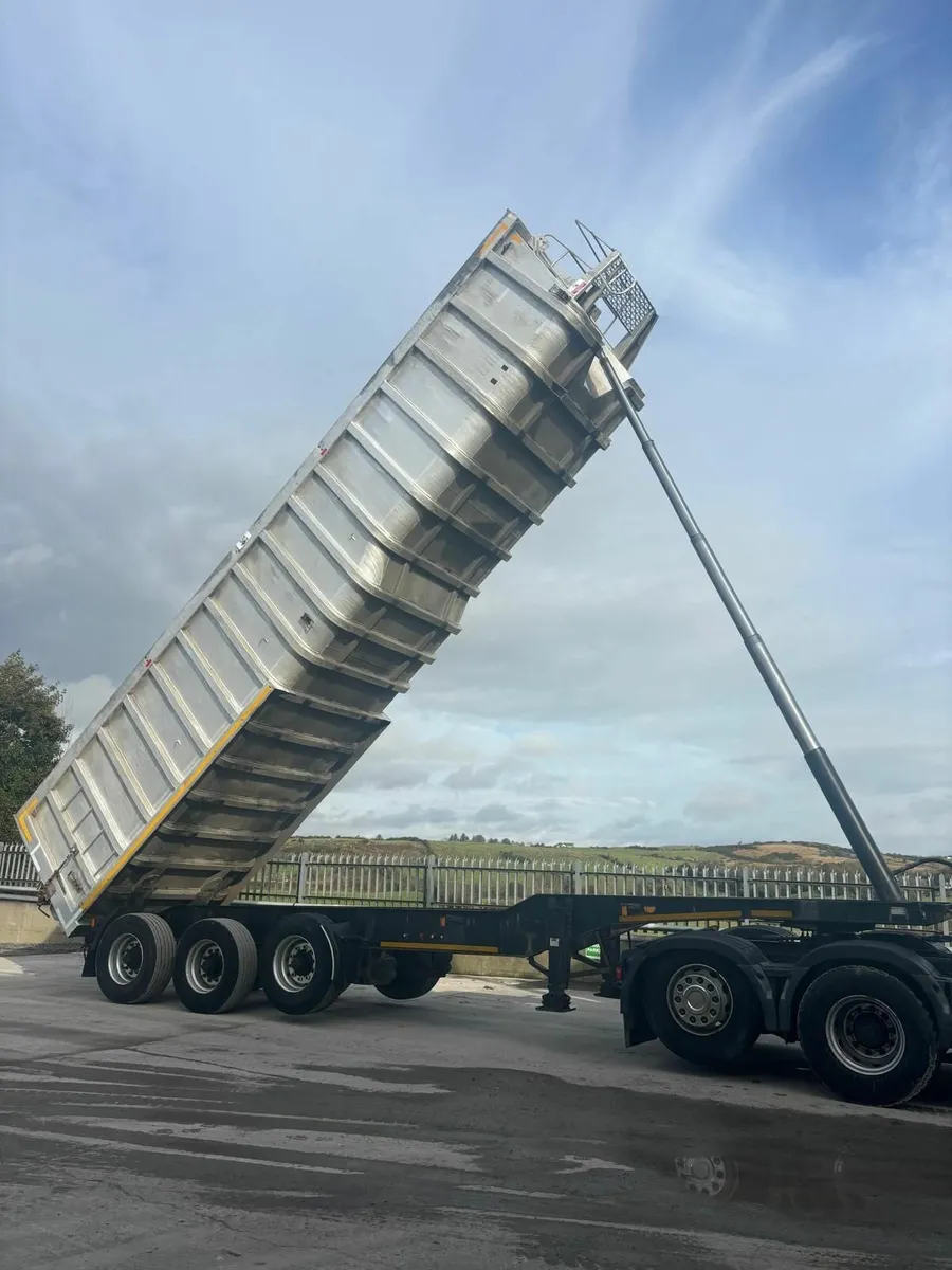 Bulk Alloy Tipping Trailer FOR SALE - Image 1