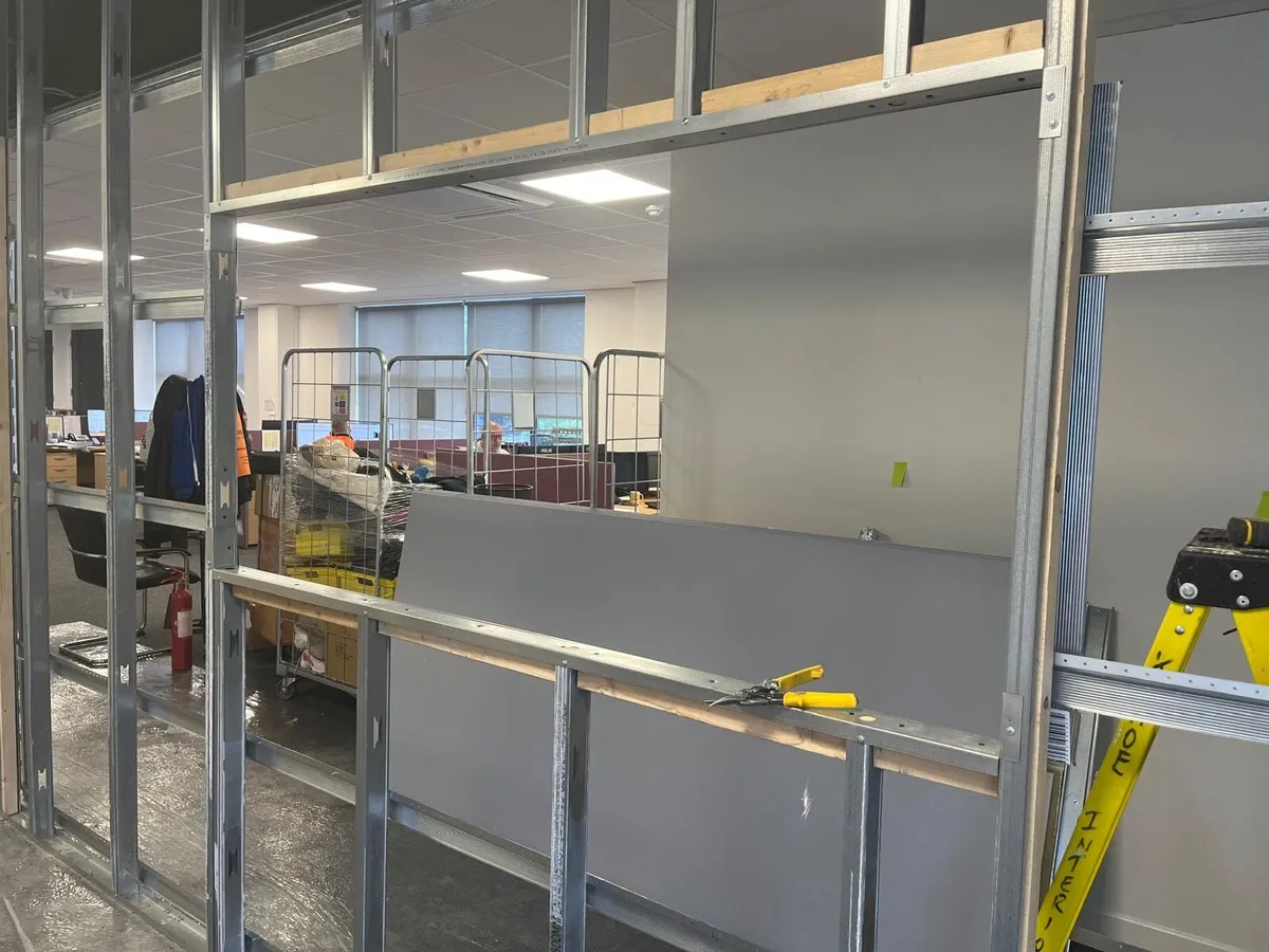 Metal stud partitions - Image 4
