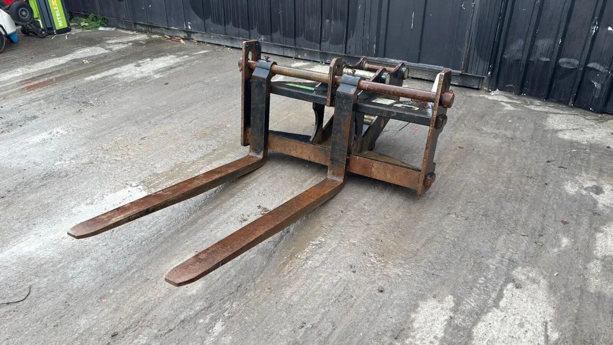 Rhinox 1250kg Excavator Forks - Image 3