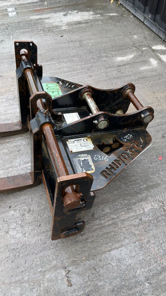 Rhinox 1250kg Excavator Forks - Image 4