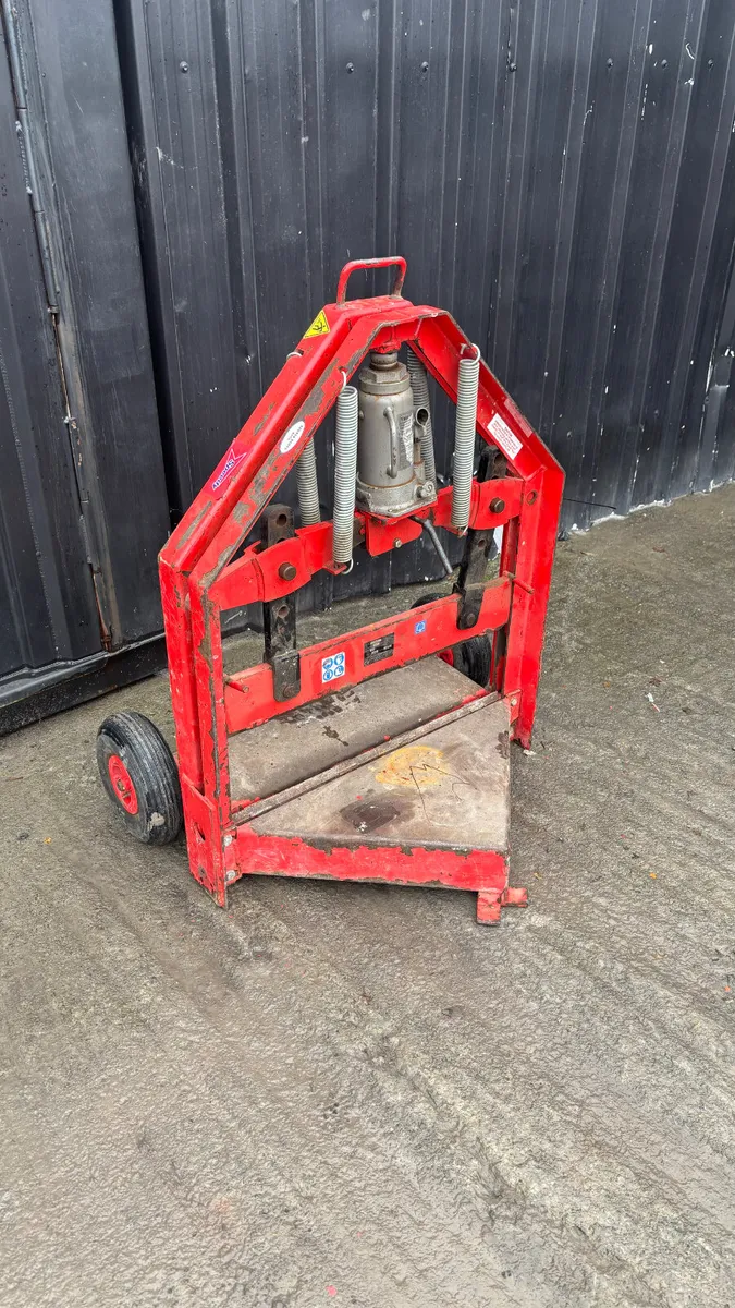 Fairpoint block cutter - Image 1