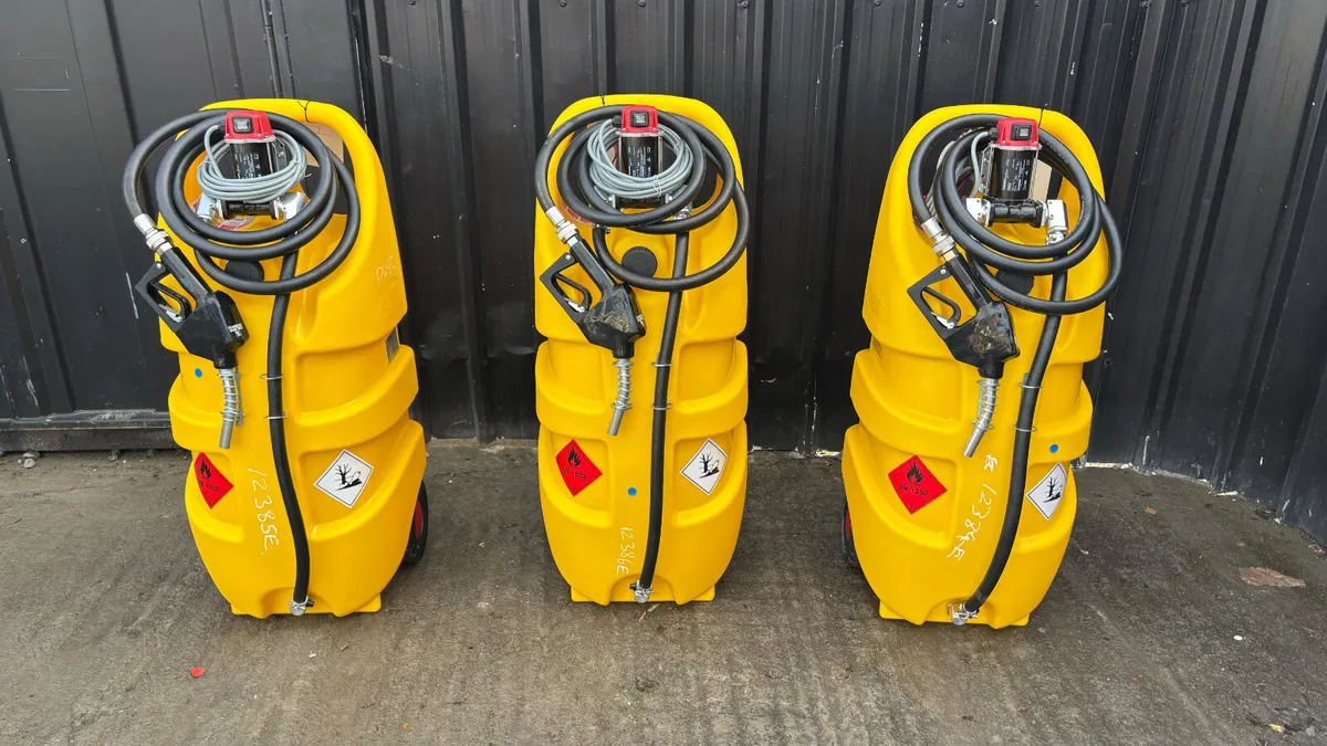 Emiliana Serbatoi 110L Fuel Caddys - Image 2