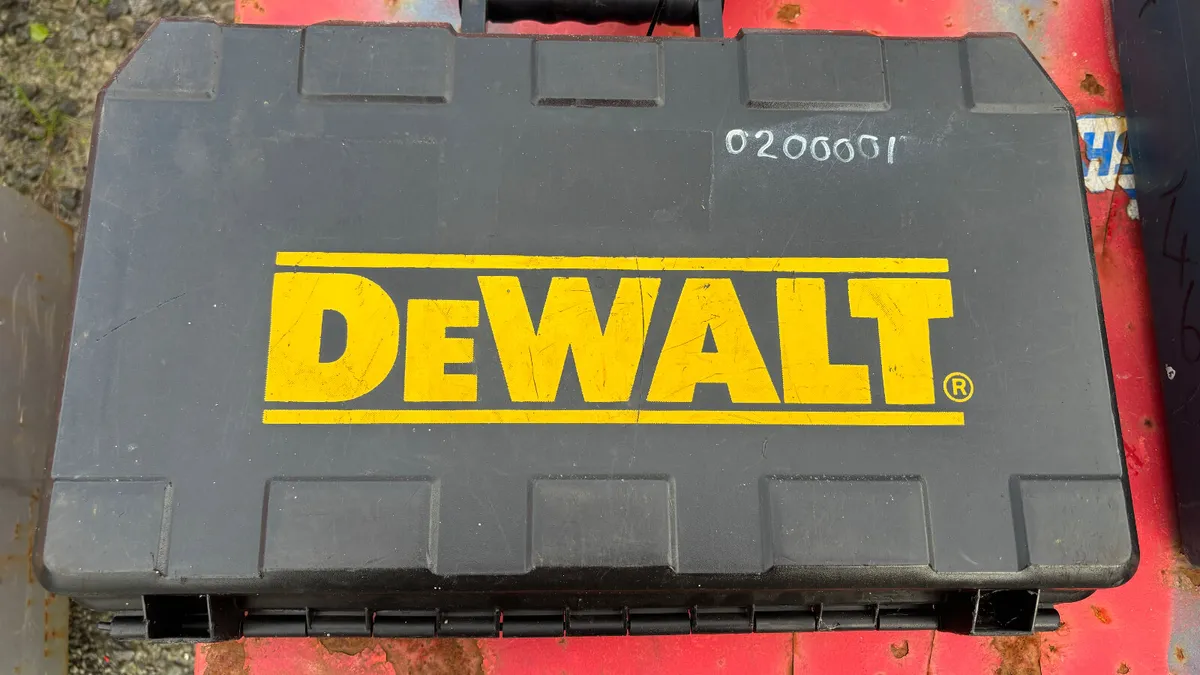 Dewalt Cordless Breaker - Image 2