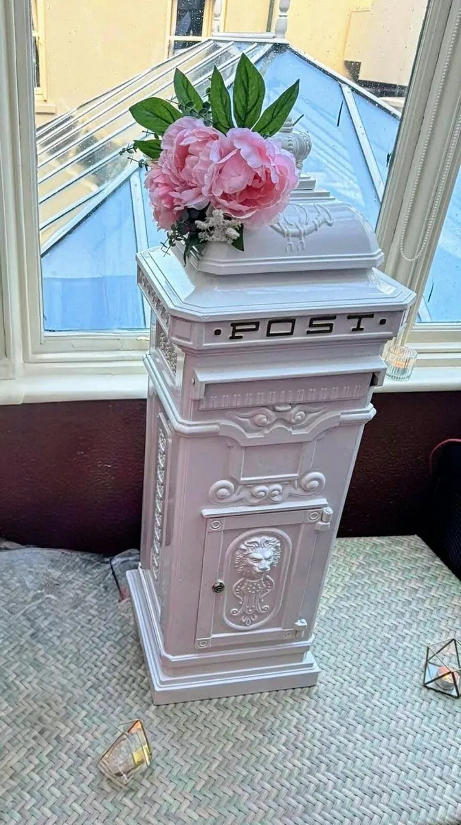 Wedding Postbox rental - Image 4
