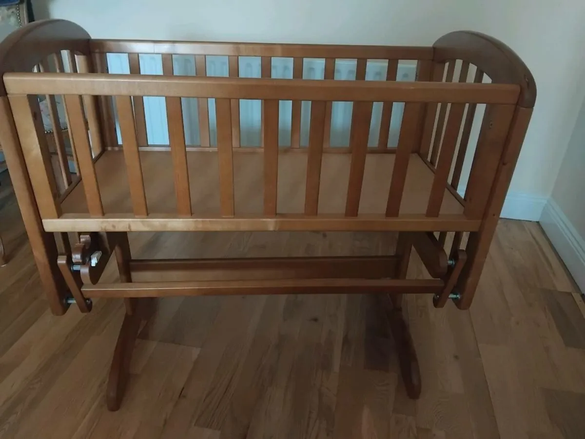 Rocking crib - Image 2