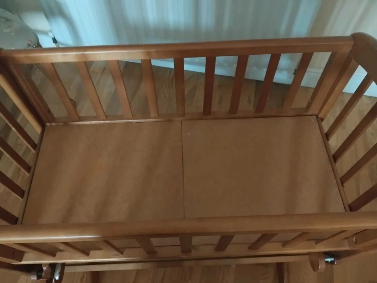 Rocking crib - Image 3