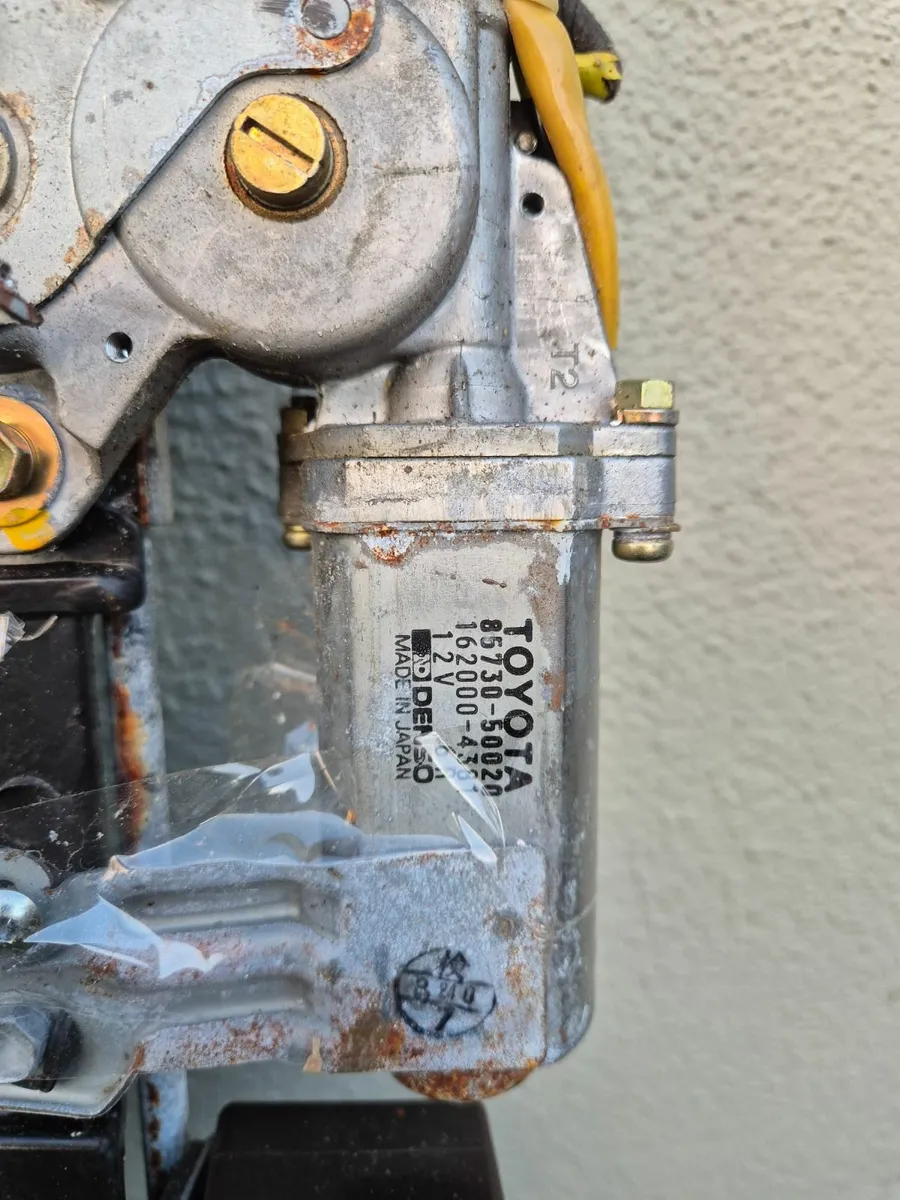 Lexus  LS 400 sunroof - Image 2