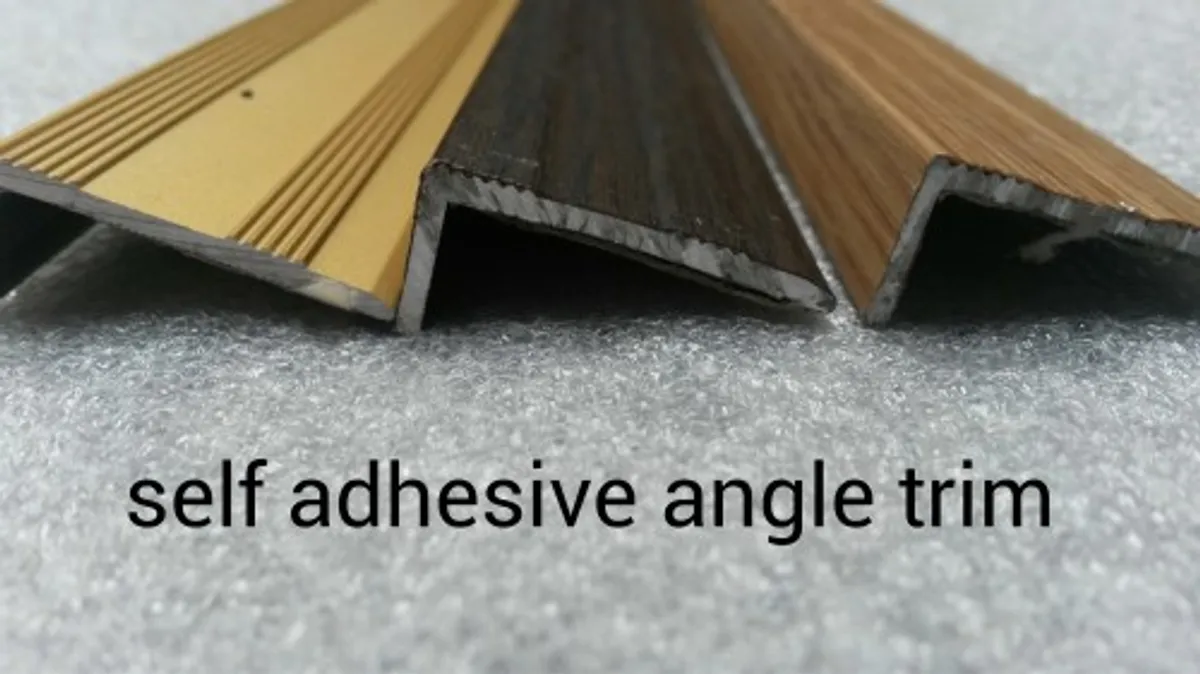 New High gloss 12.3mm Walnut &,Grey floor - Image 4