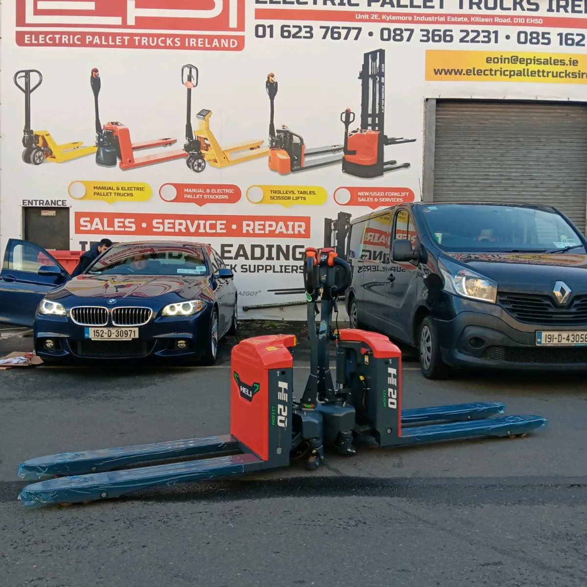 Electric & Manual Pallet Stackers - Image 2