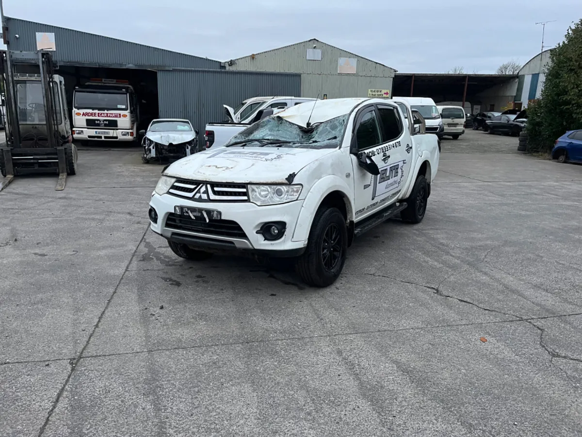 2014 Mitsubishi L200 2.5 TROGAN 4X4 - Image 2