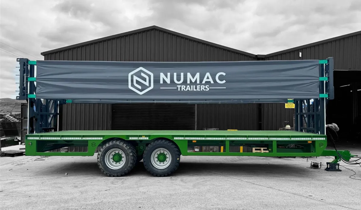 New Numac 28ft bale trailer with hydraulic sides - Image 2