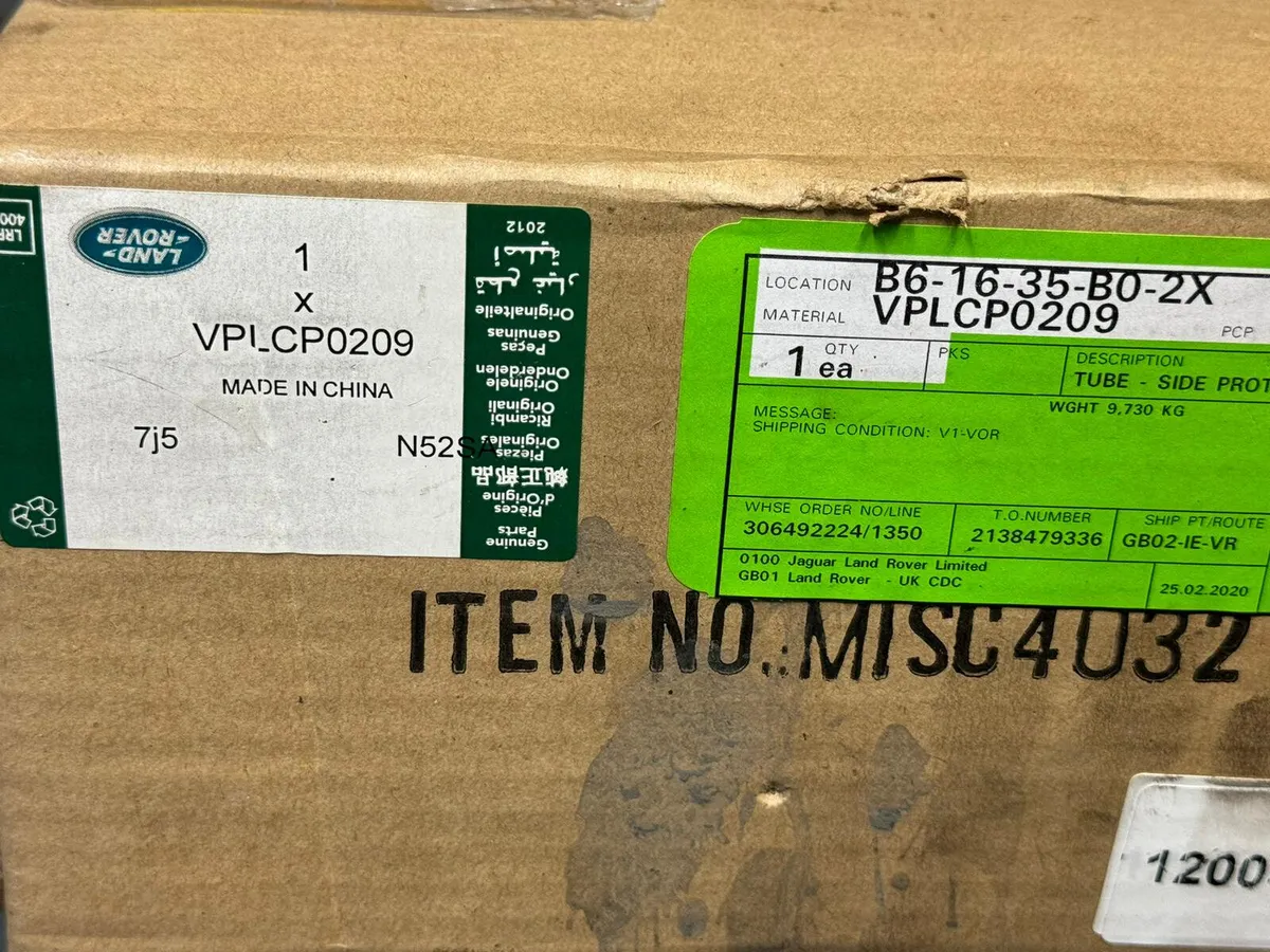 Land Rover Discovery Sport Genuine Side Tubes - Image 3