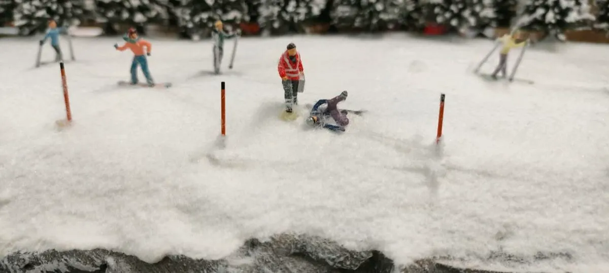 Model Train - Image 2