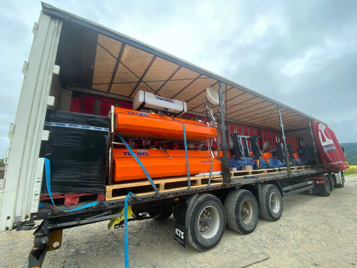 Road sweepers - Image 4