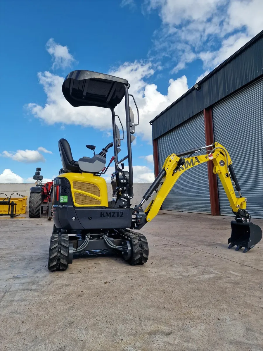 Kima KMZ12 Micro Mini Digger - Image 2