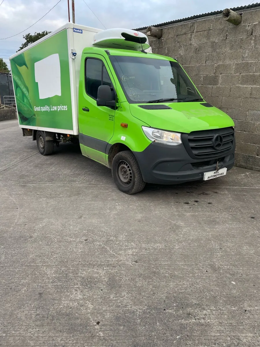 Mercedes Sprinters Breaking - Image 2