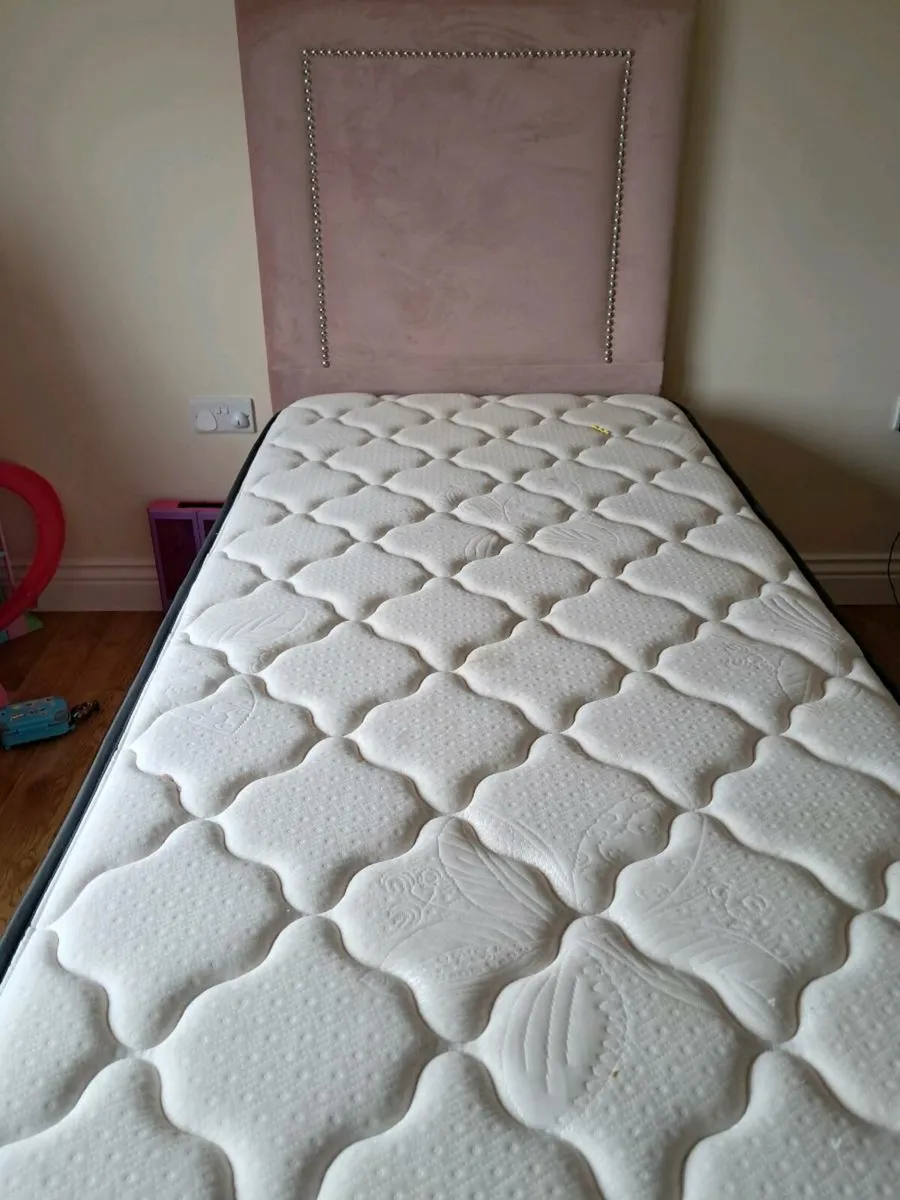 Single Bed - Image 1