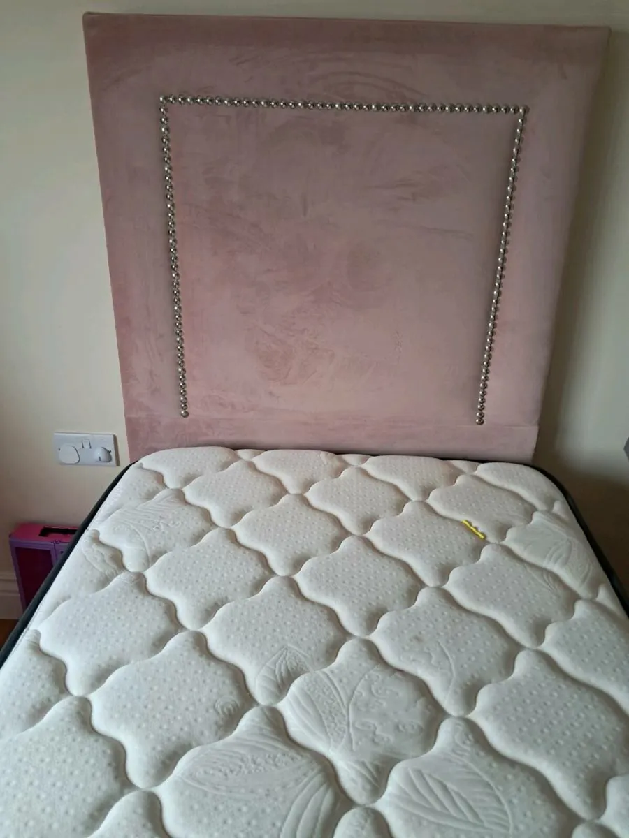 Single Bed - Image 2