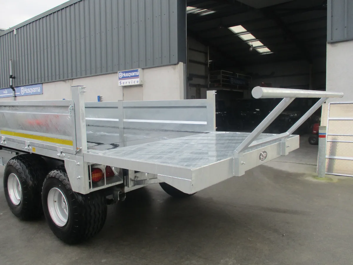 Hudson tractor  tipper bale trailer - Image 4