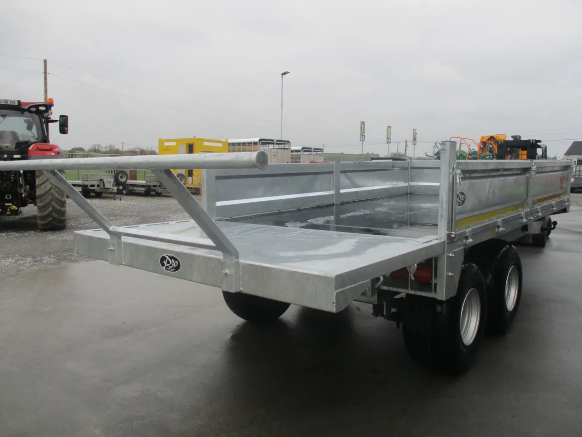 Hudson tractor  tipper bale trailer - Image 3