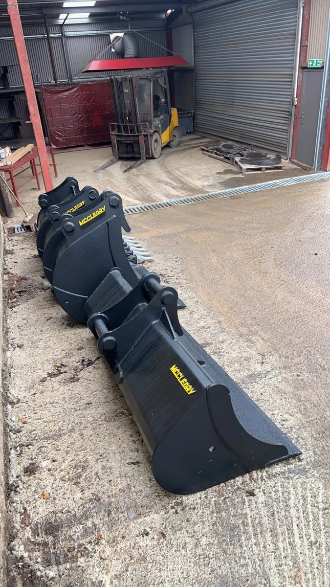 Digger buckets 13ton - Image 4