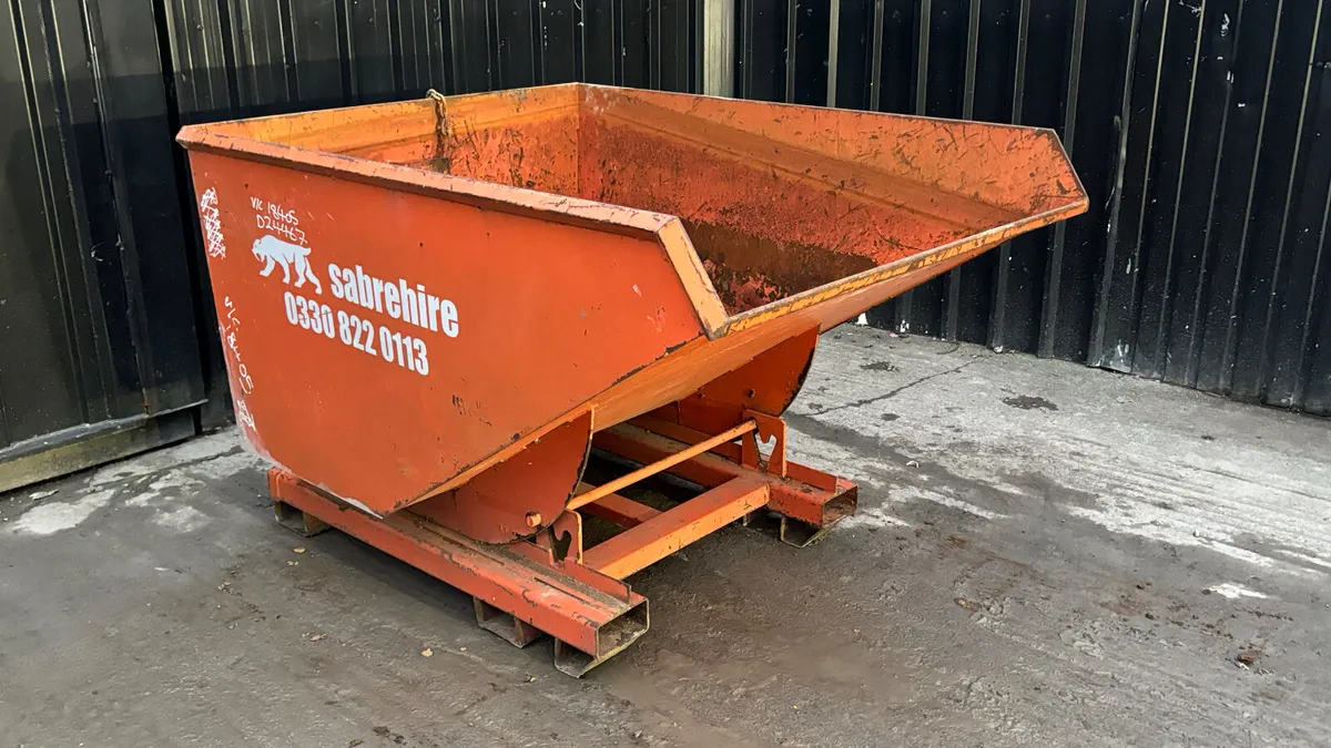 Tipping Skip - Image 1