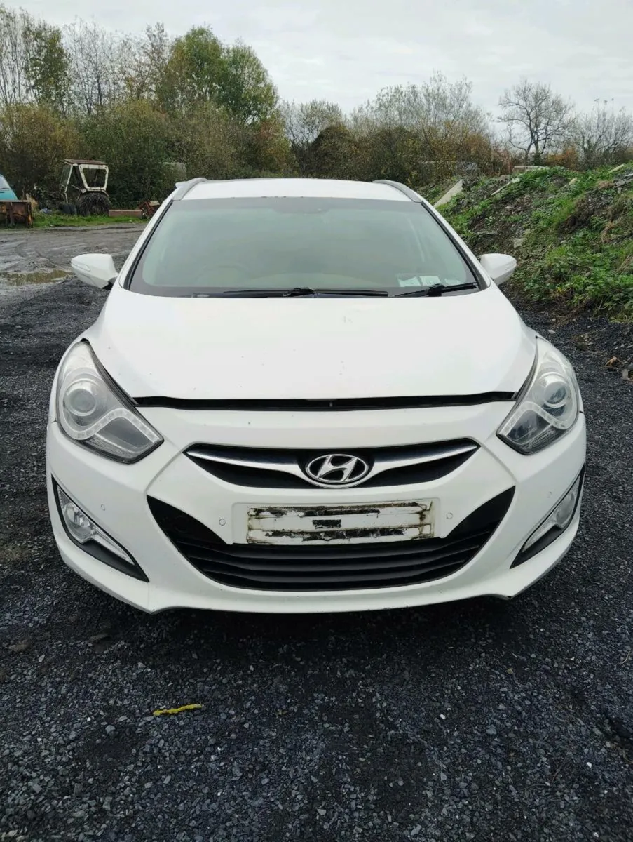 Breaking Hyundai i40 2012 1.7 diesel - Image 2
