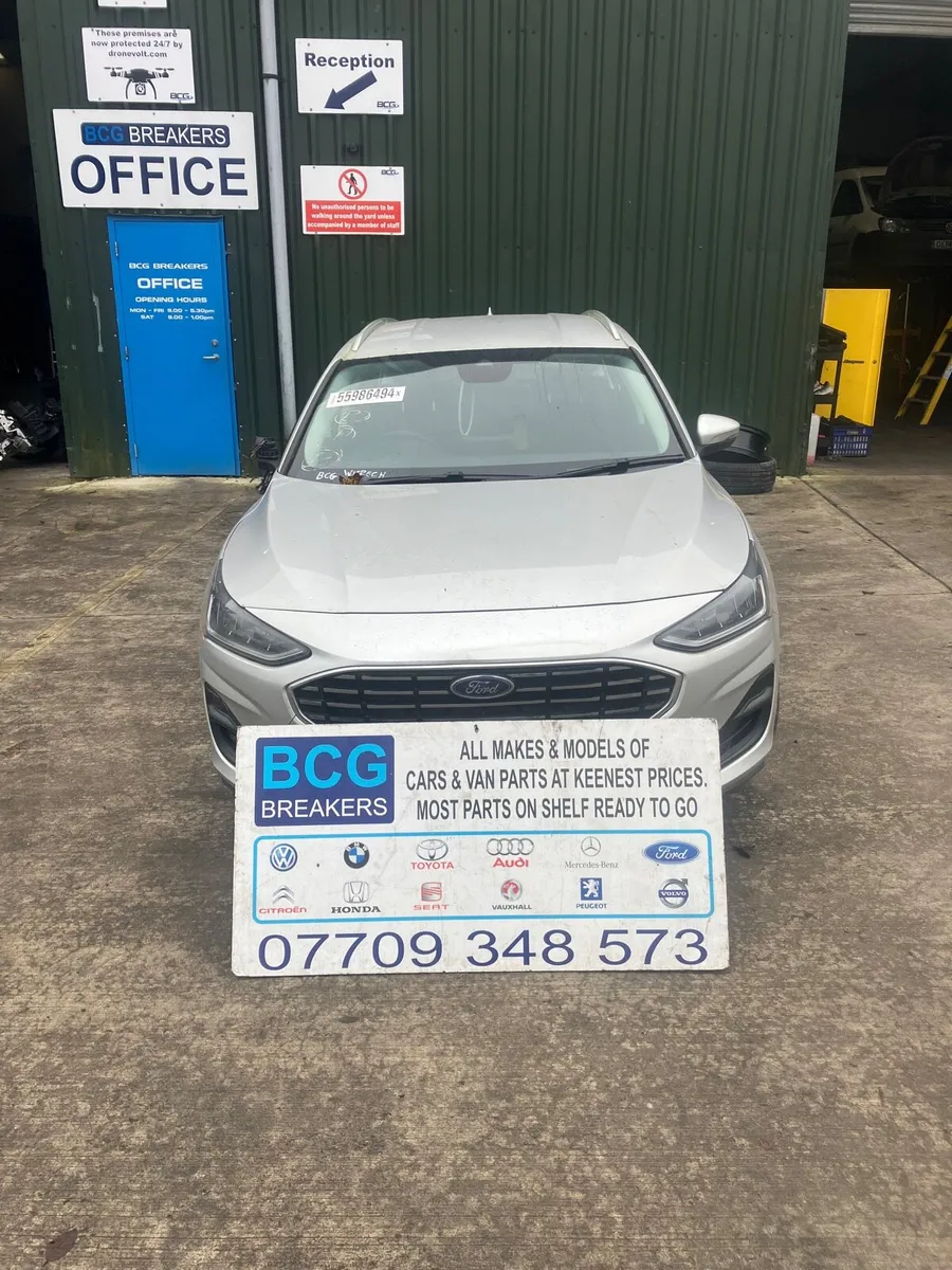 2023 ford focus estate parts breaking - Image 1