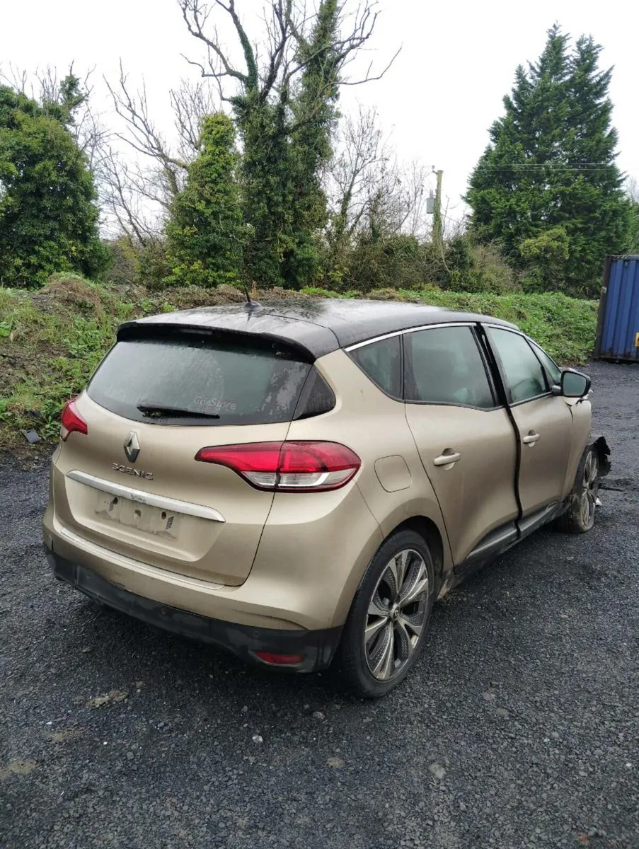 Breaking Renault scenic 2017 diesel - Image 1