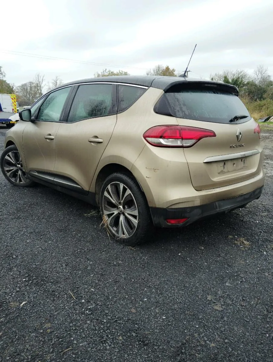 Breaking Renault scenic 2017 diesel - Image 2