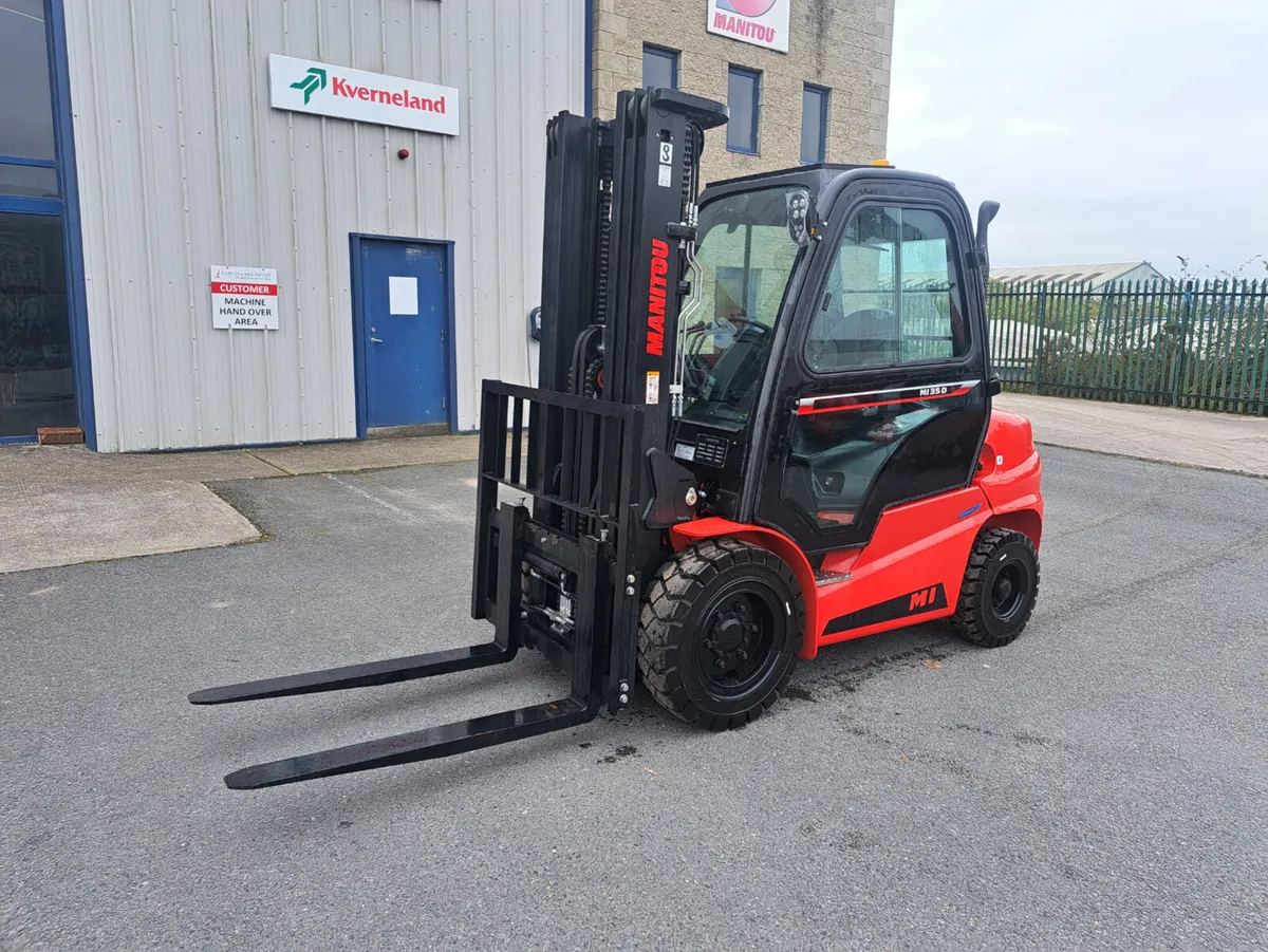 New Manitou MI35D  diesel forklift - Image 3
