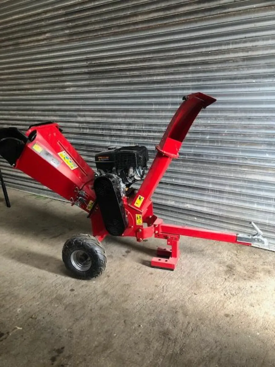 WOOD CHIPPER - Image 1