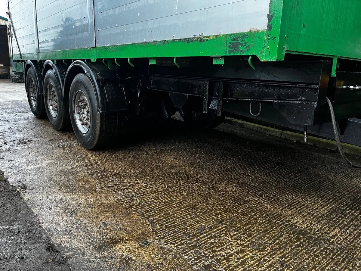 Grain trailer - Image 4