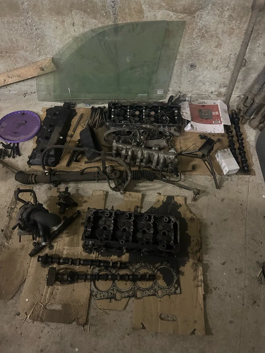 Toyota landcruiser parts - Image 3