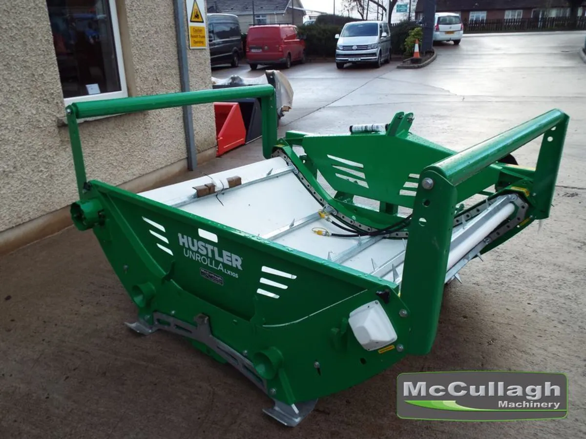 New Hustler SL360X Bale Feeder - Image 3