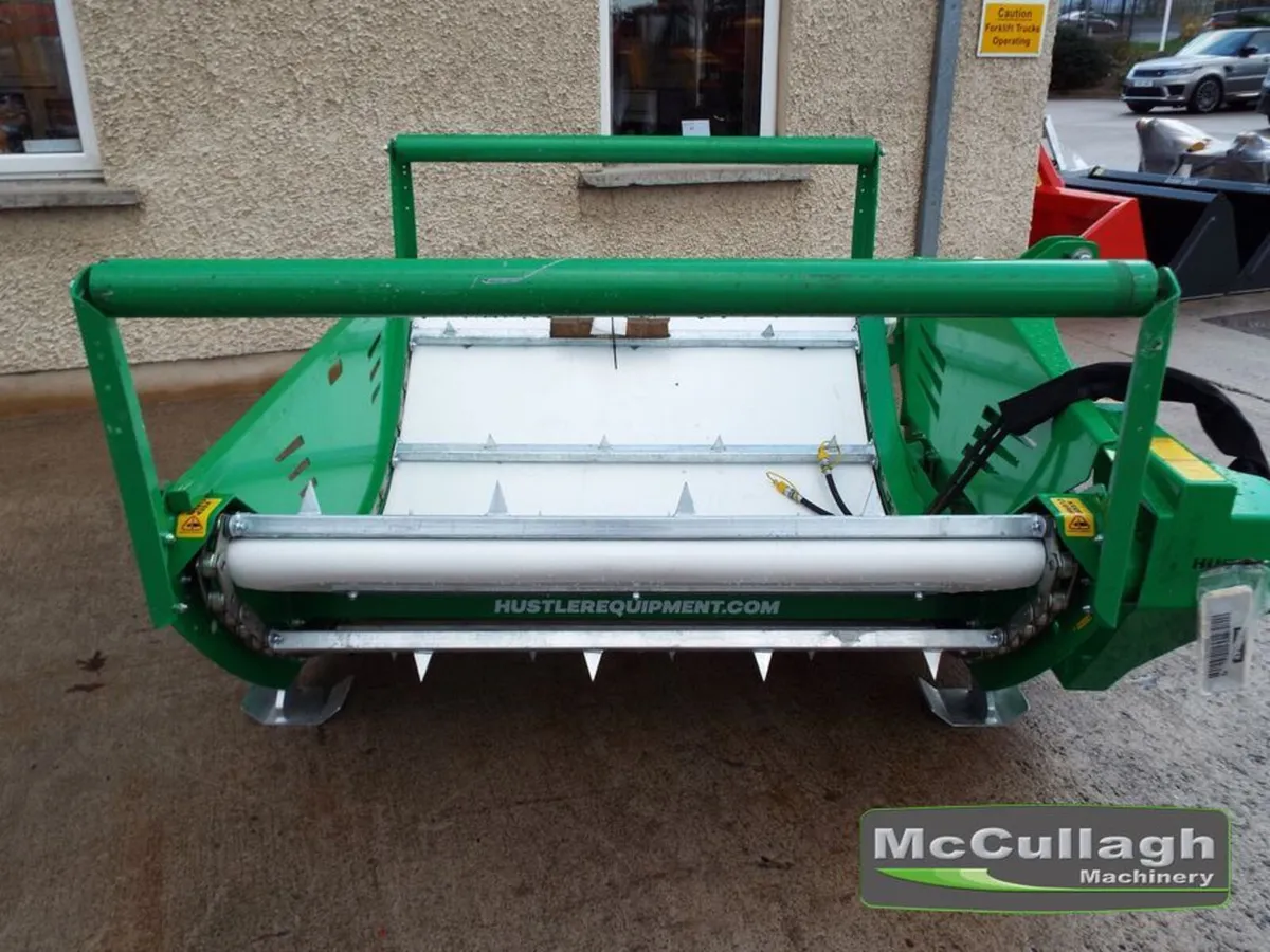 New Hustler SL360X Bale Feeder - Image 2