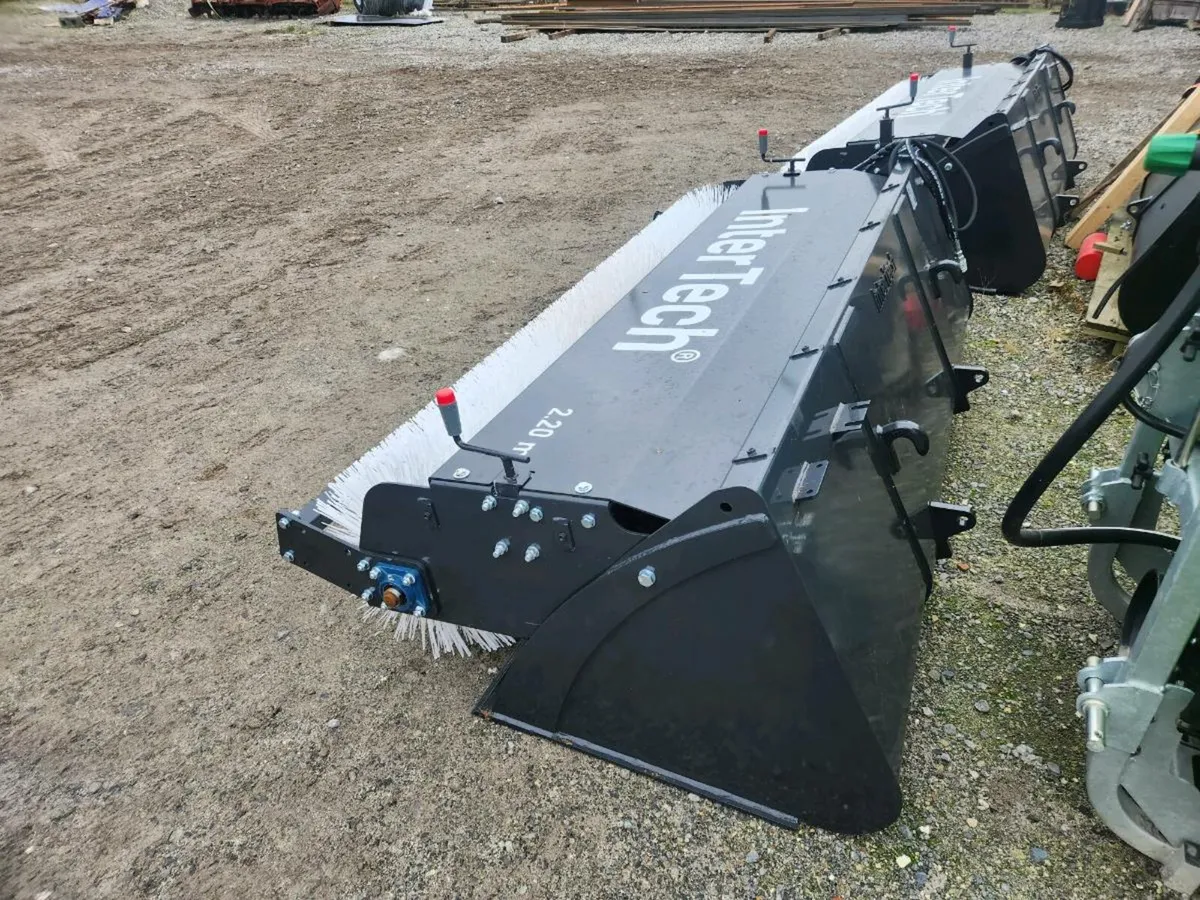 Road sweepers - Image 3