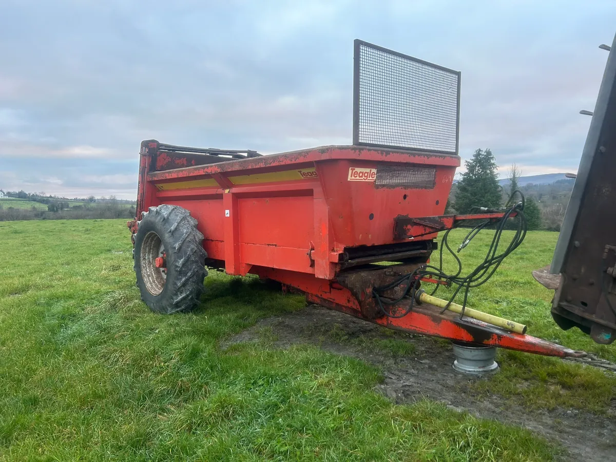 Rear discharge spreaders - Image 1