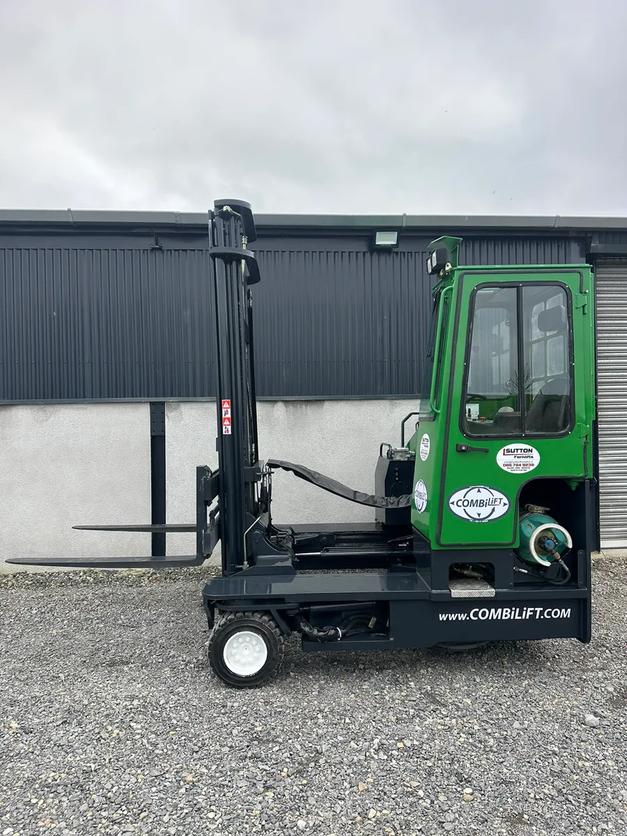 Combilift C4000 Forklift - Image 1