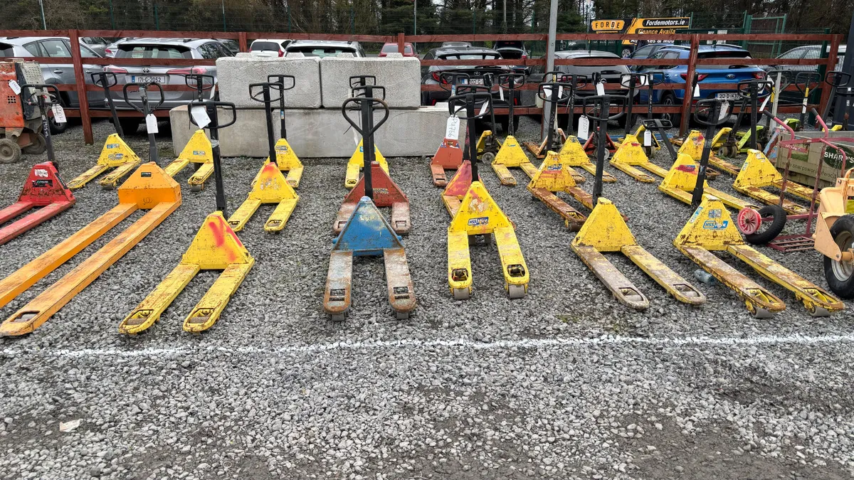 Large Selction Of Pallet Trucks - Image 2