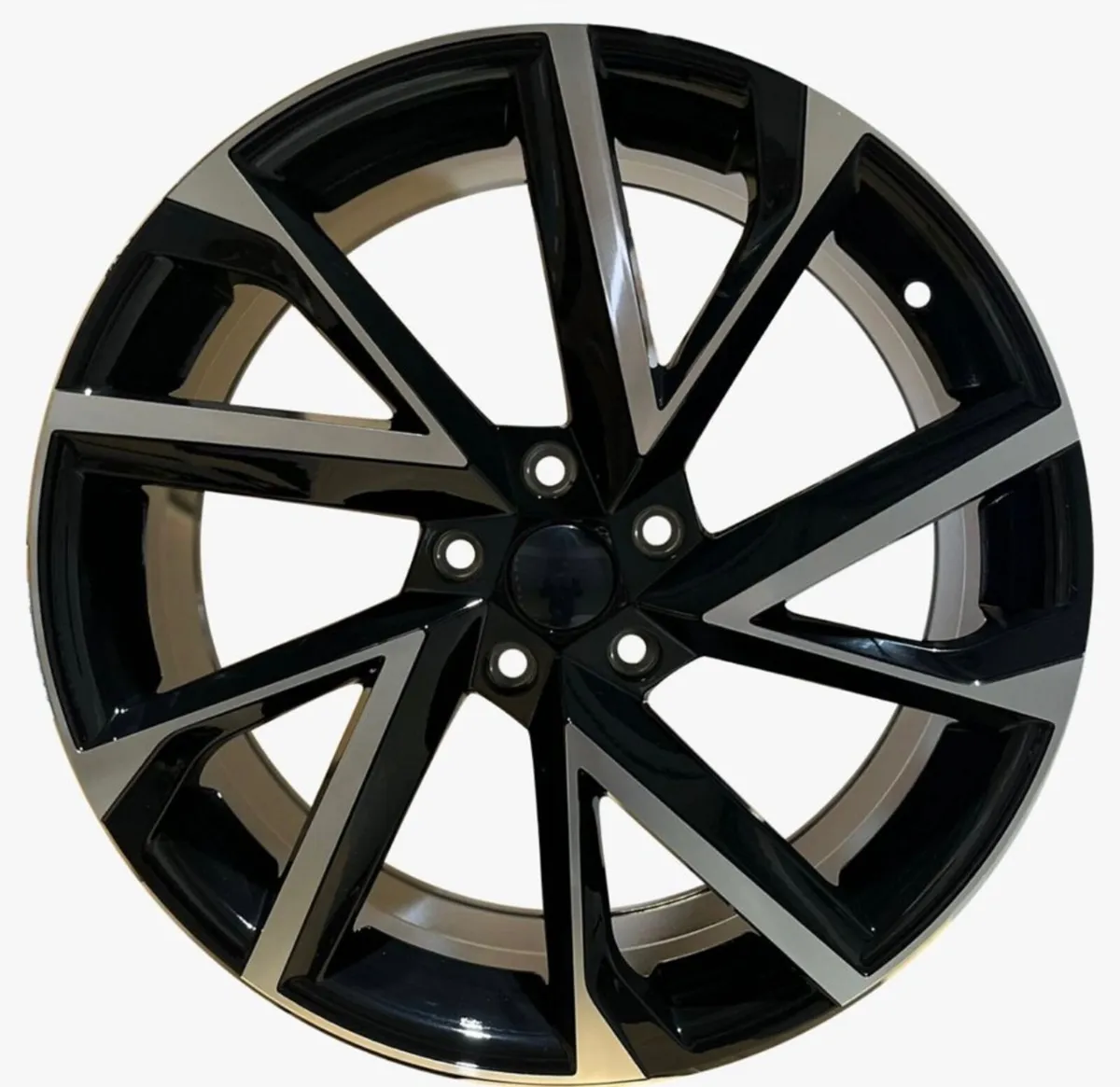 18” vega 5x112 Skoda black / polished