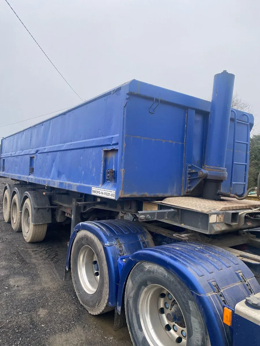 Tipping trailer - Image 3