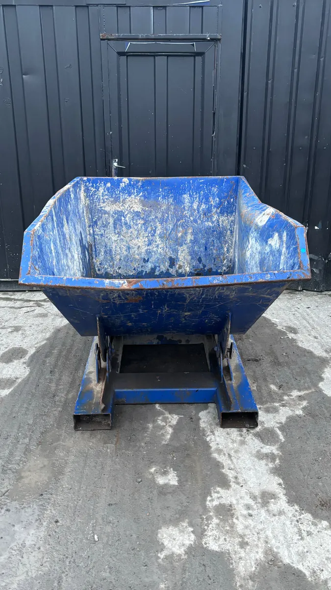 Tipping Skip - Image 2