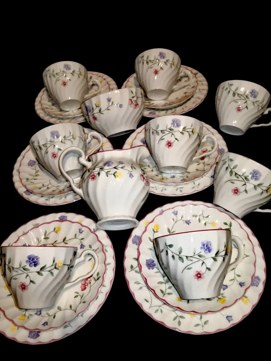 Johnson Brothers Summer chintz teaset - Image 1