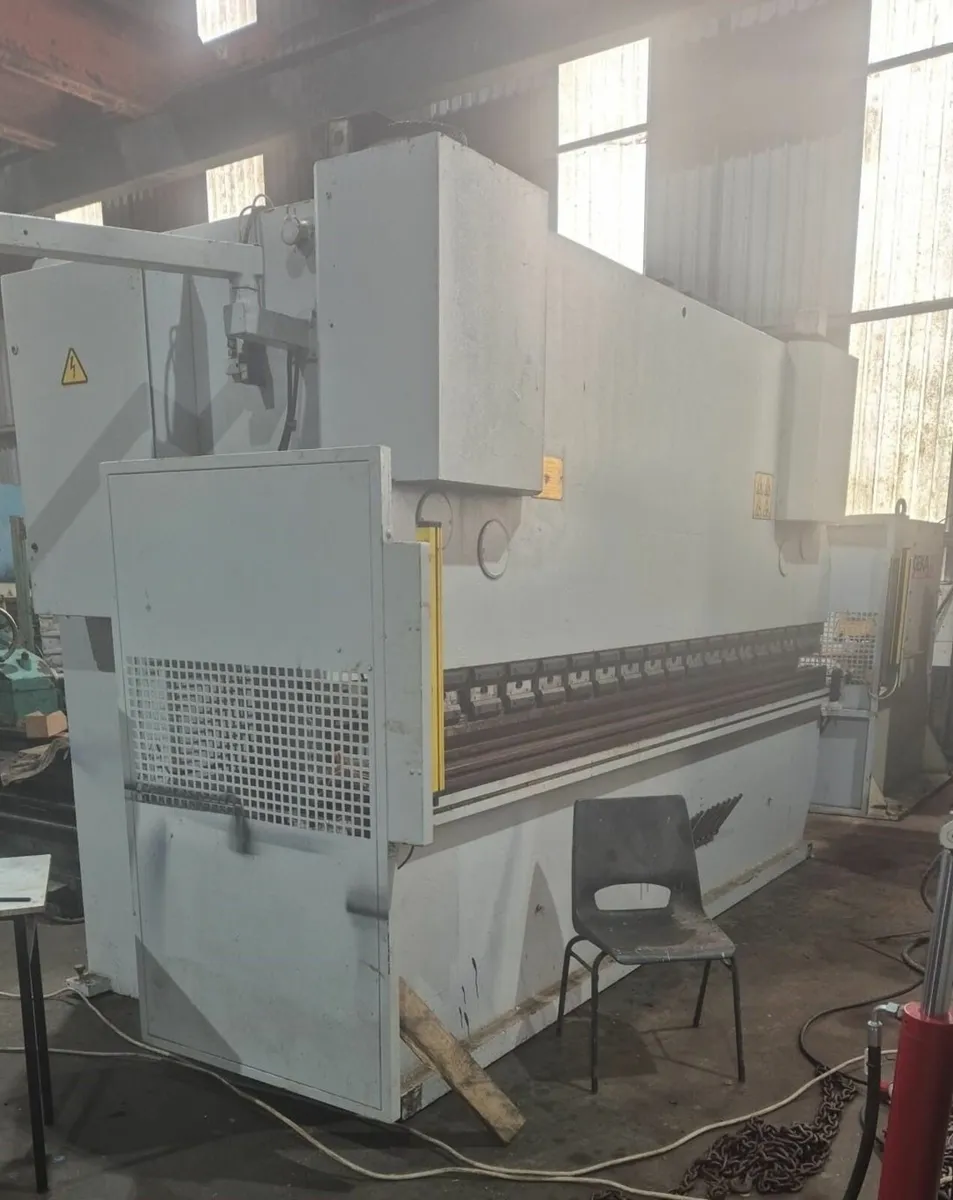 Press Brakes - large range in stock - Image 3