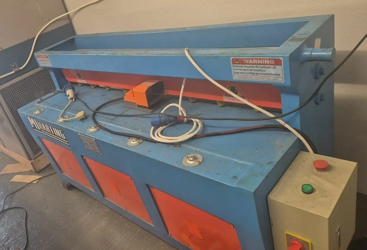 Metal Shear - Image 1