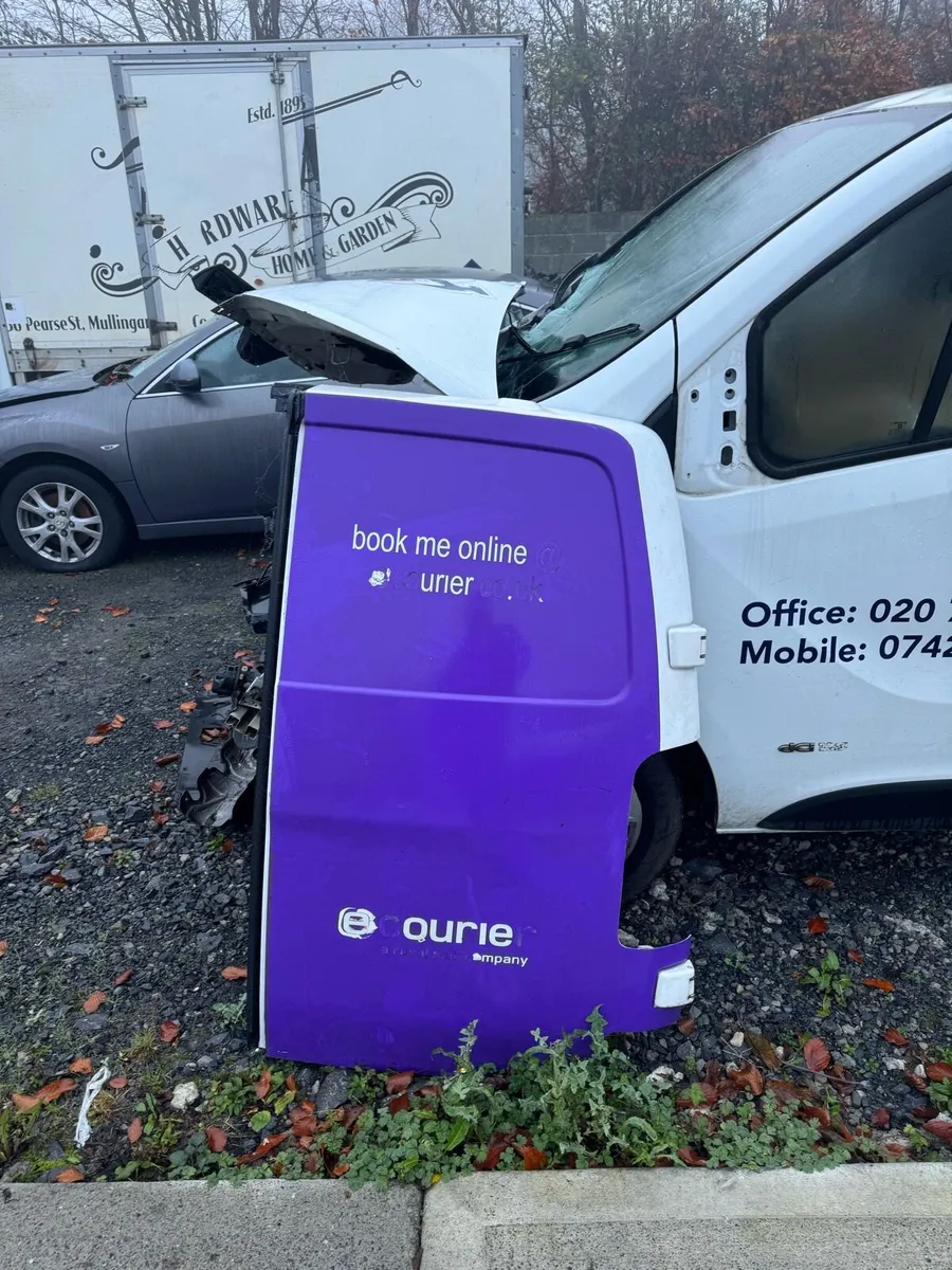 Breaking  2016 Renault traffic - Image 4