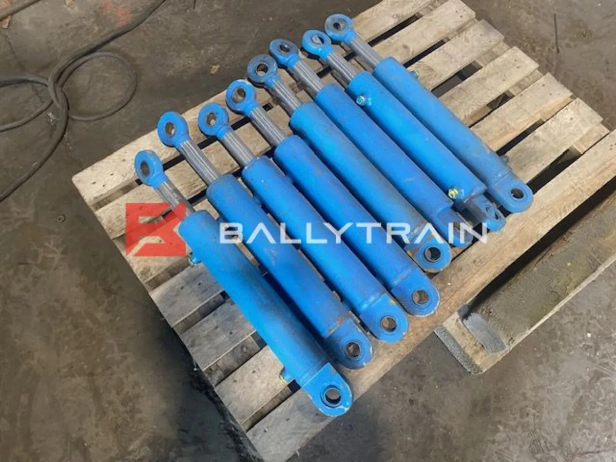 Hydraulic Cylinders - Image 1